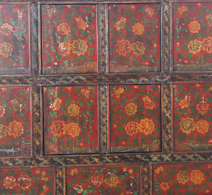 Tibetan chest of drawers with  beautiful hand-painted figure