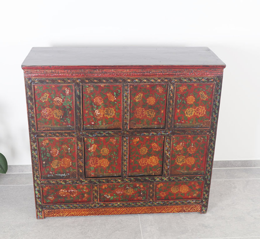 Tibetan chest of drawers with  beautiful hand-painted figure