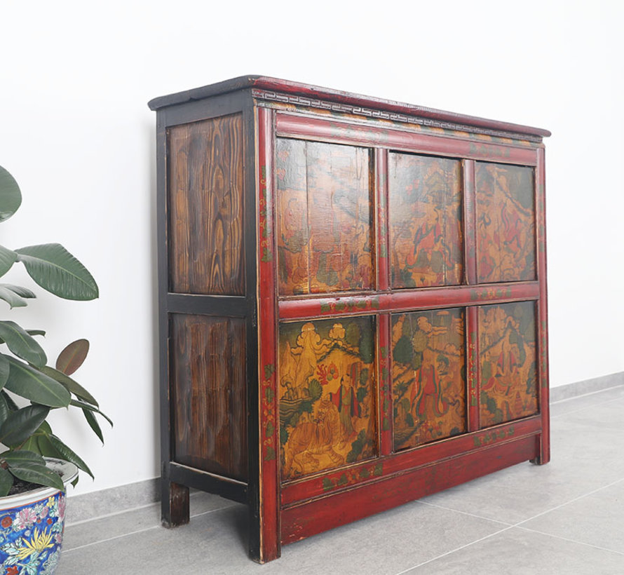 Tibetan chest of drawers with  beautiful hand-painted figure
