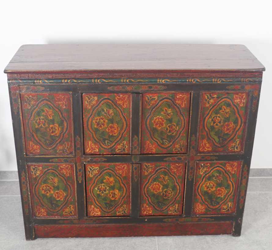 Tibetan chest of drawers with  beautiful hand-painted figure