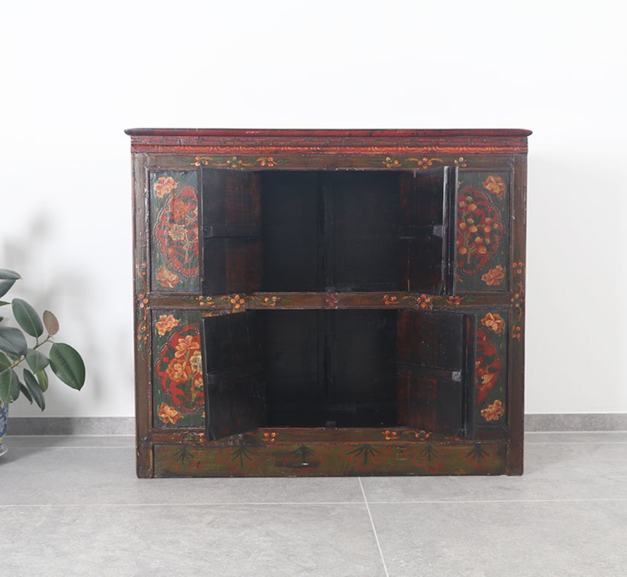 Tibetan chest of drawers with  beautiful hand-painted figure