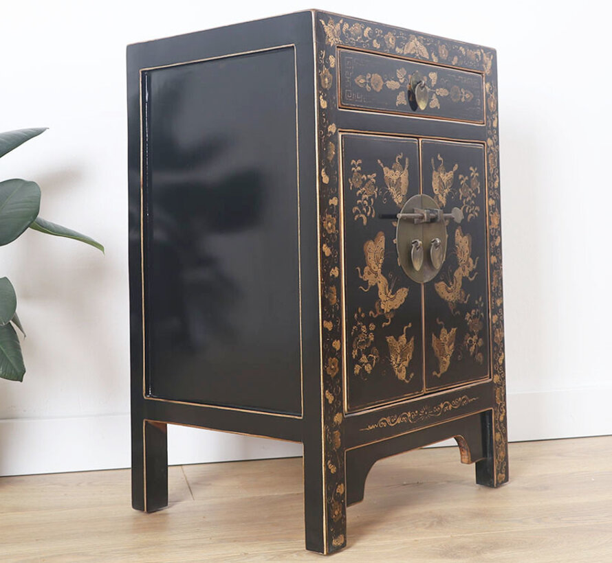 Chinese chest of drawers with hand-painted