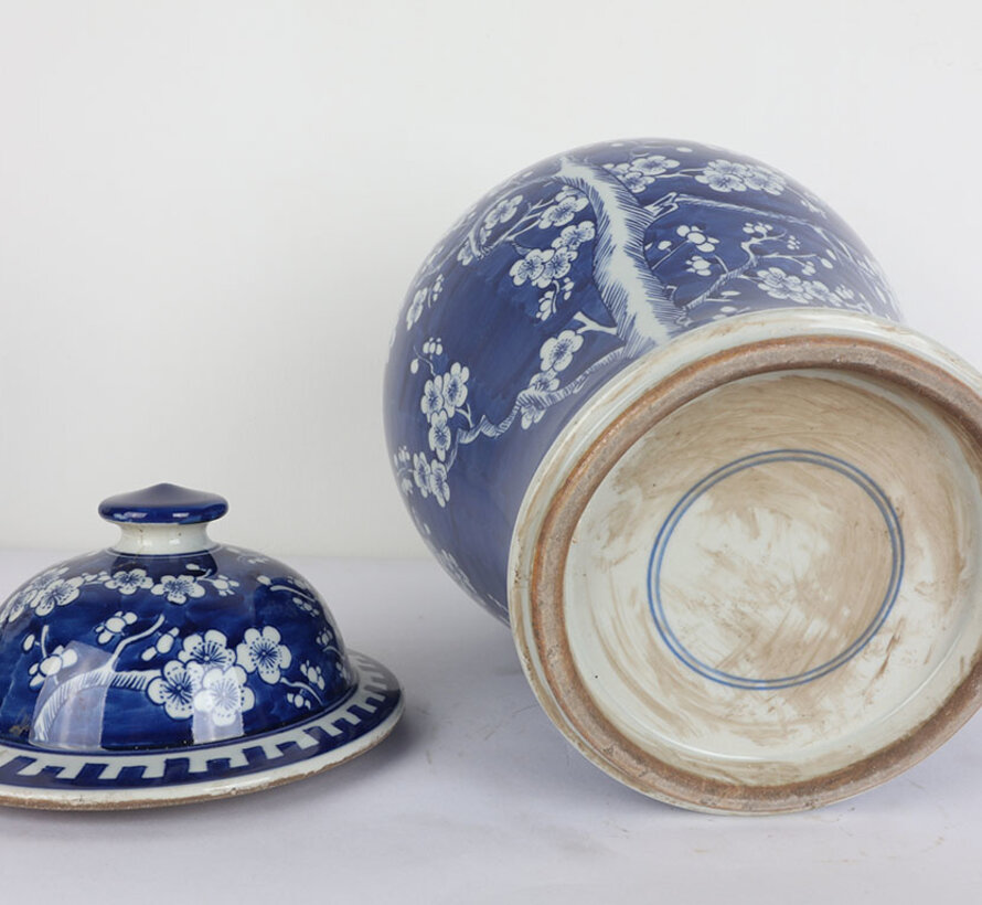 Chinese porcelain lidded vase 35 cm high Ø 22cm