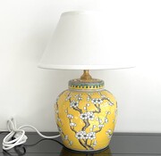 Yajutang Porcelain vase lamp  plum blossom