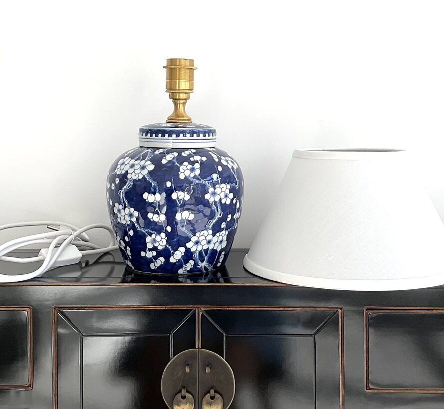 Chinese Vase Lamp with plum blossom blue