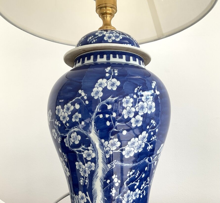 Chinesische Vasenleuchte mit Pflaumenblüte Vase blau