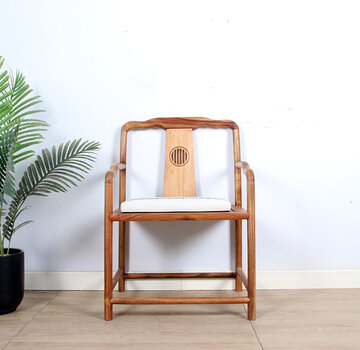 Yajutang round-backed armchair