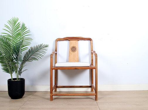 Yajutang round-backed armchair