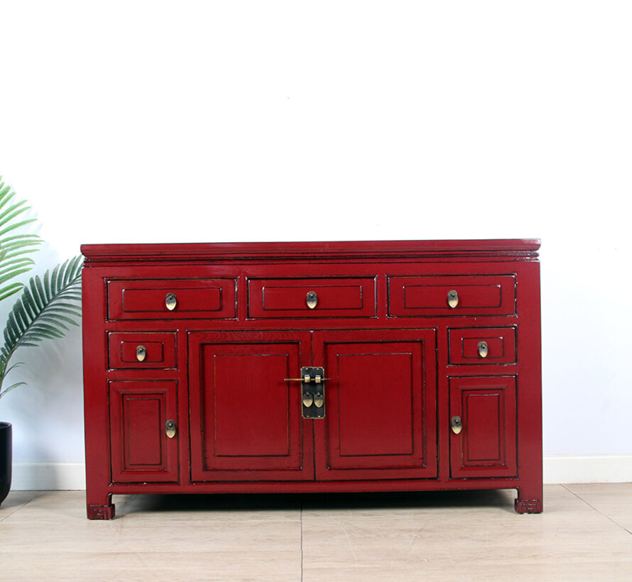 Antik asiatisches Sideboard ein voller Charakter in purpurrot
