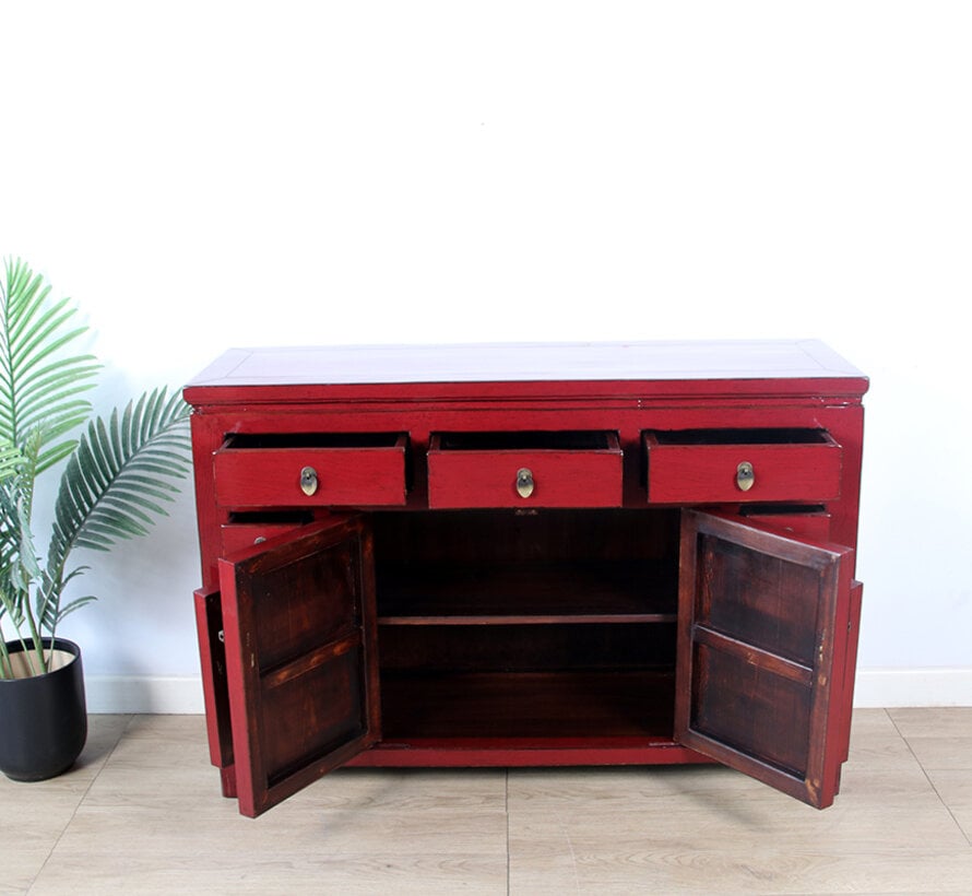 Antik chinesisches Sideboard purpurrot