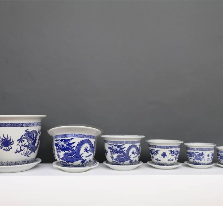 Porcelain flowerpot with dragon motif Ø 16