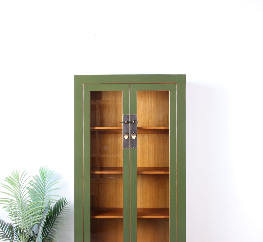 Chinesische Vitrine Olivgrün Massivholz | Yajutang