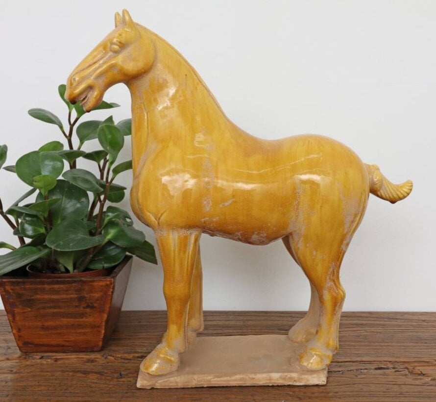 Tang Pferd aus Terrakotta  Feng Shui Deko gelb glasiert 42 cm