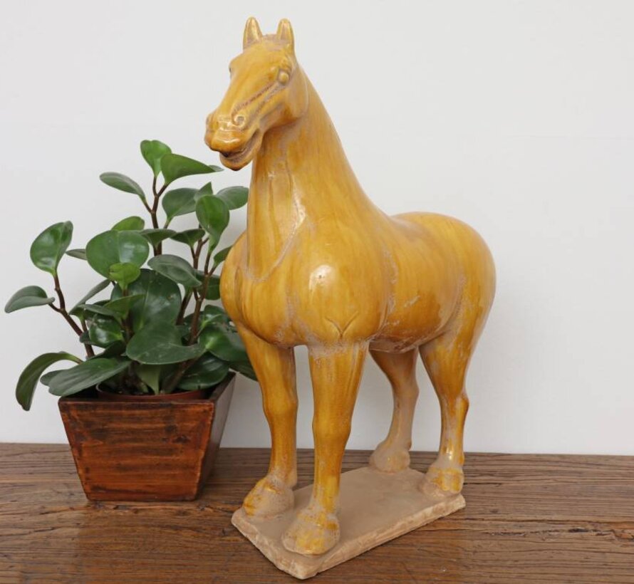 Tang Pferd aus Terrakotta  Feng Shui Deko gelb glasiert 42 cm
