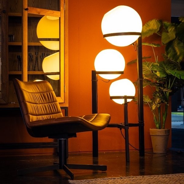 ETH Moderne - Vloerlamp - Zwart - Opaalglas - 3 lichts  -  140 cm - Orb