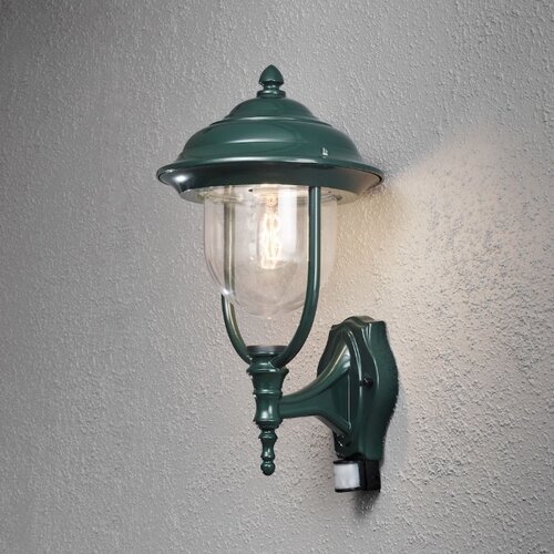 Klassieke buiten wandlamp Parma groen met bewegingssensor