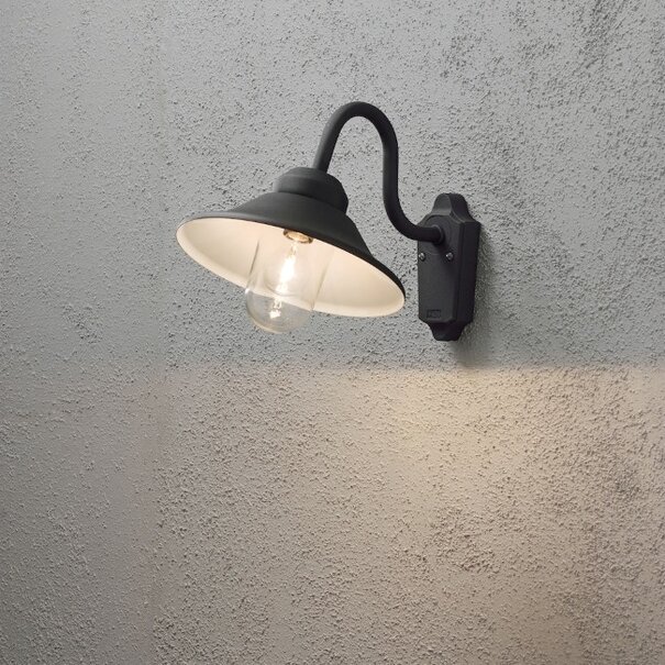 Konstsmide Klassieke buiten wandlamp Vega 1-lichts zwart