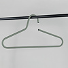 BelaLuz Moderne Retro Kledinghangers Polo Dusty Green staal