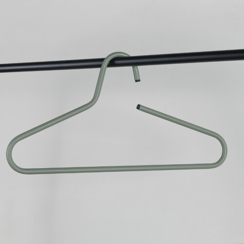 Moderne Retro Kledinghangers Polo Dusty Green staal