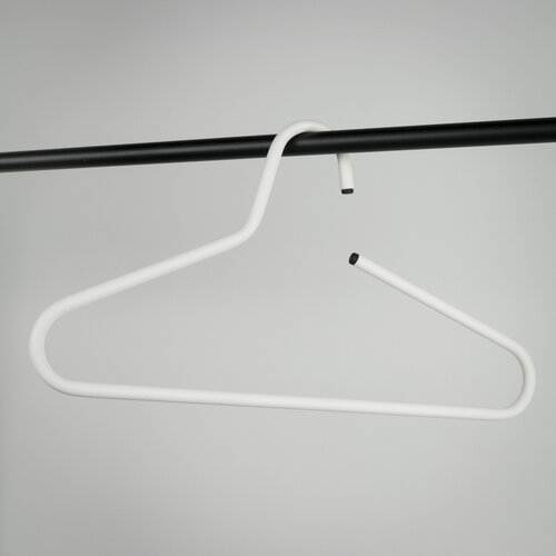 Moderne Kledinghangers Polo wit staal