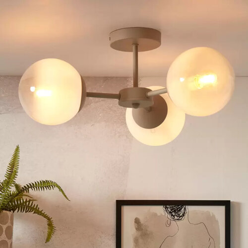 Modern Scandinavisch plafondlamp Aspen 3-lichts melkwit