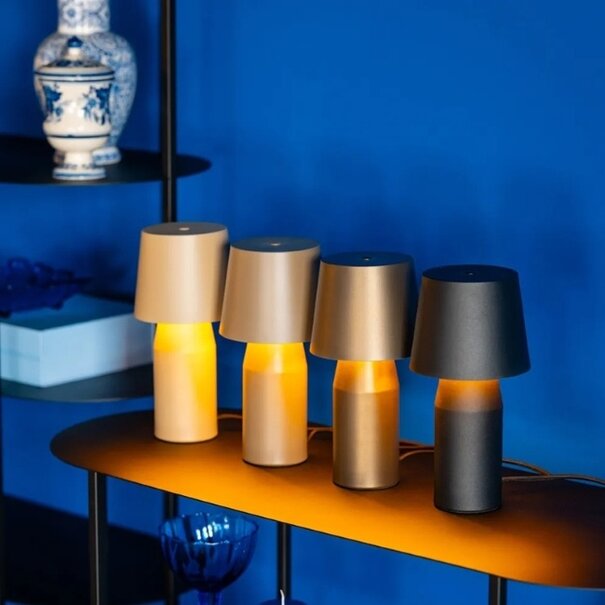 ETH Modern Industrieel tafellamp Aron 1-lichts zwart