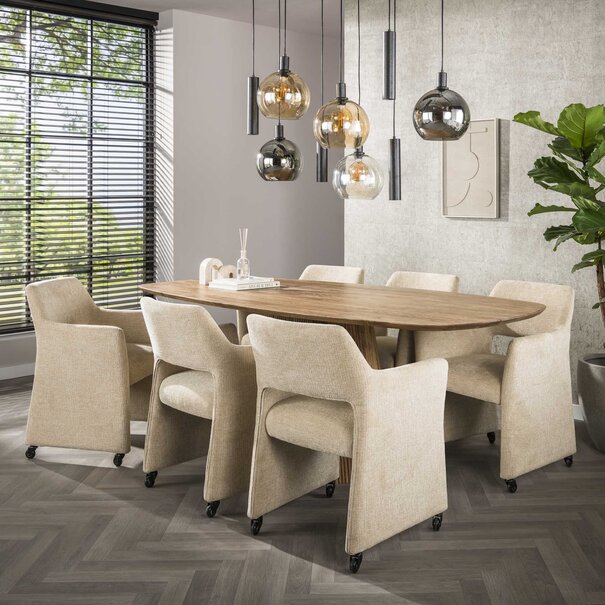 BelaLuz Hotel chique Japandi eetkamerstoel Rosan met wieltjes Jaroq zand