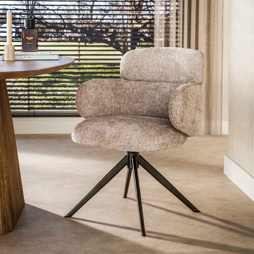 Retro hotel chique eetkamerstoel Ridge Hoven zand met brons onderstel