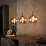 Moderne hanglamp Poly 3-lichts beige met licht amber glas