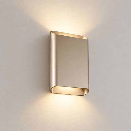 Moderne wandlamp Alex 1-lichts champagne met dim to warm verlichting