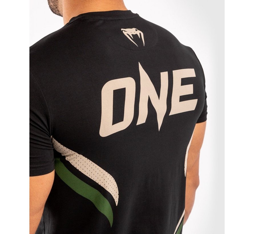 ONE FC2 T-Shirt - zwart/ Khaki