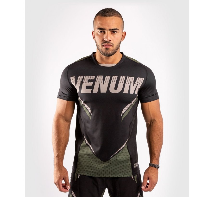 ONE FC2 Dry Tech Shirt - zwart/ Khaki