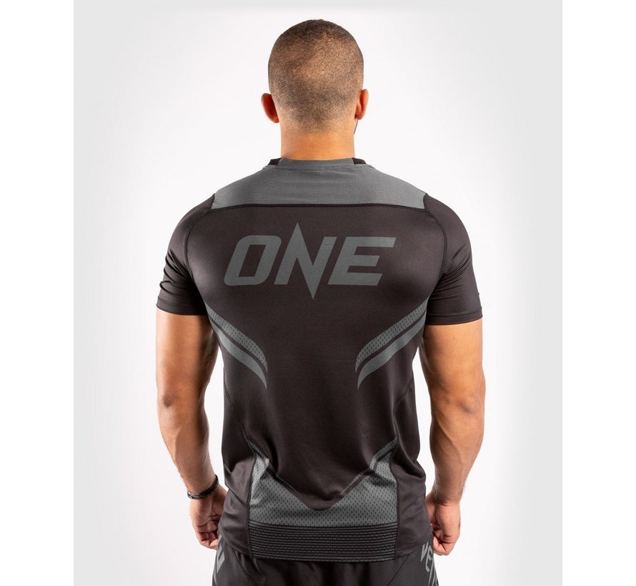 ONE FC2 Dry Tech Shirt - zwart/ zwart