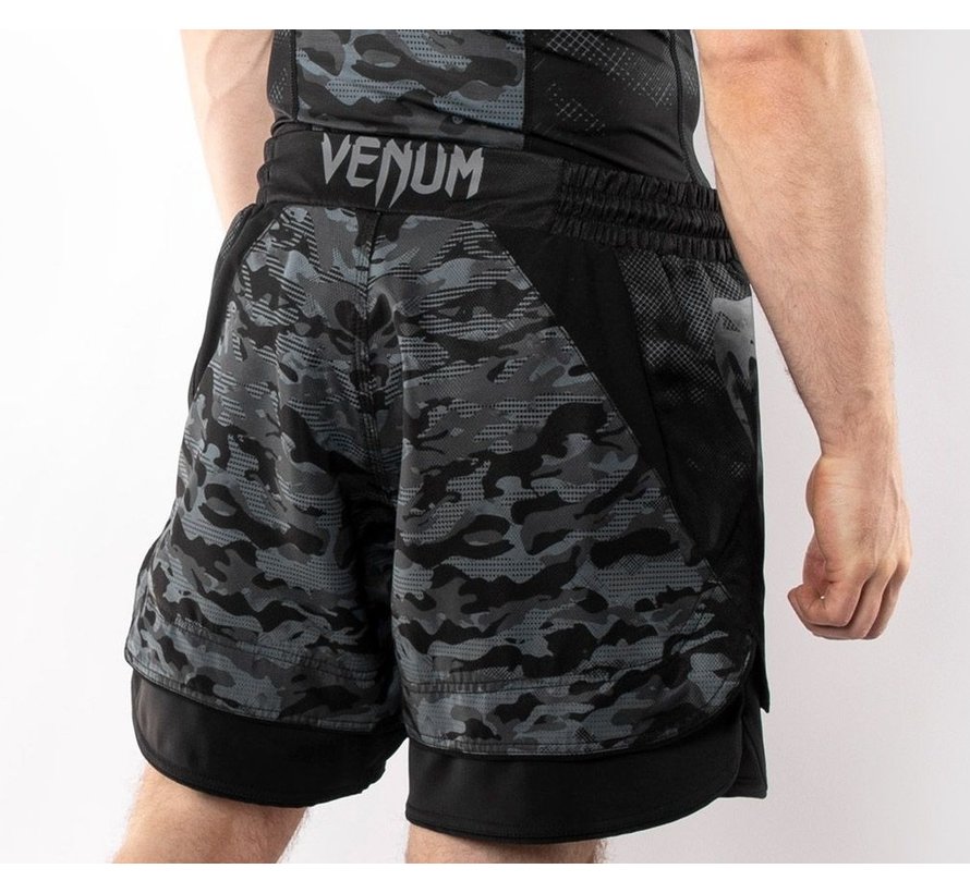 Defender Fightshorts - dark camo