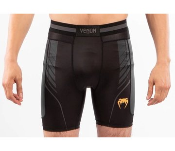 Venum Athletics Vale Tudo Shorts zwart/goud