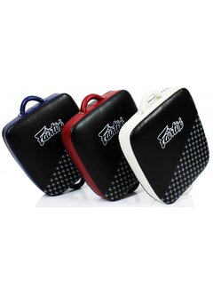 Fairtex FAIRTEX Leg trapkussen  "Thai Suitcase"  - zwart rood