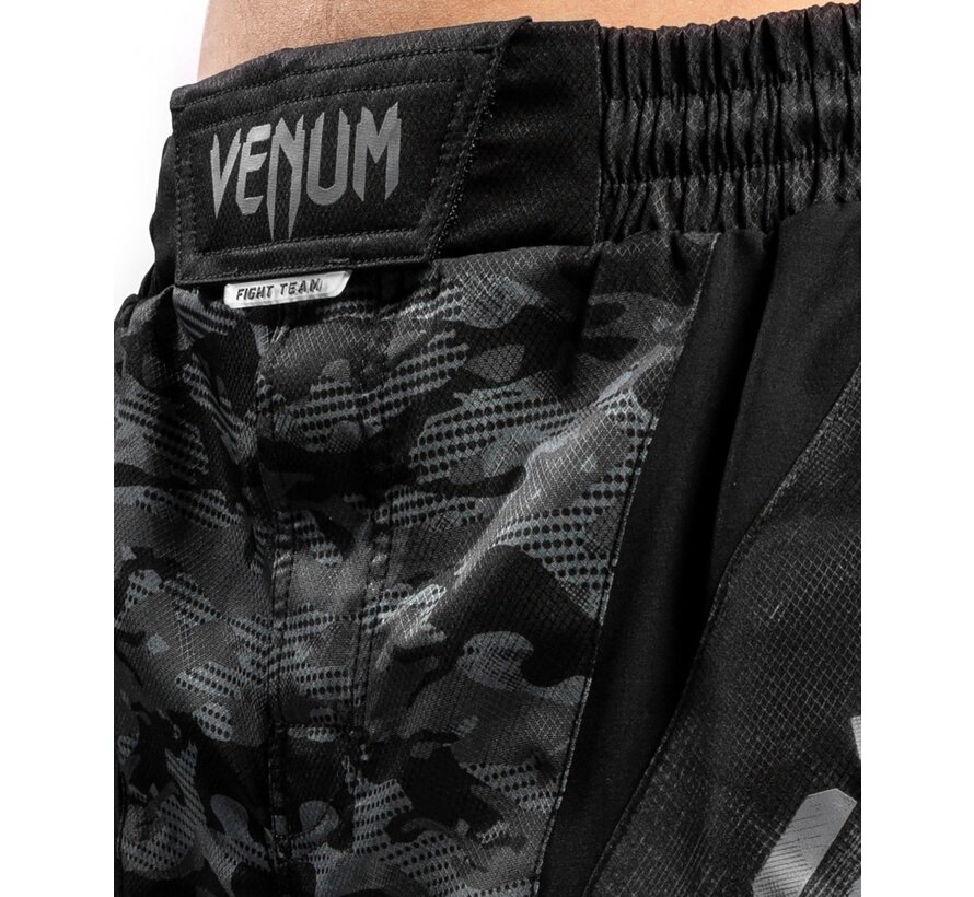 Defender Fightshorts - dark camo - Maat S - OP=OP