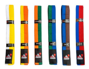 Half gekleurde vechtsport banden