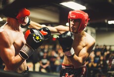 Ben je echt gelukkiger na een potje kickboksen? Deze hormonen komen er vrij