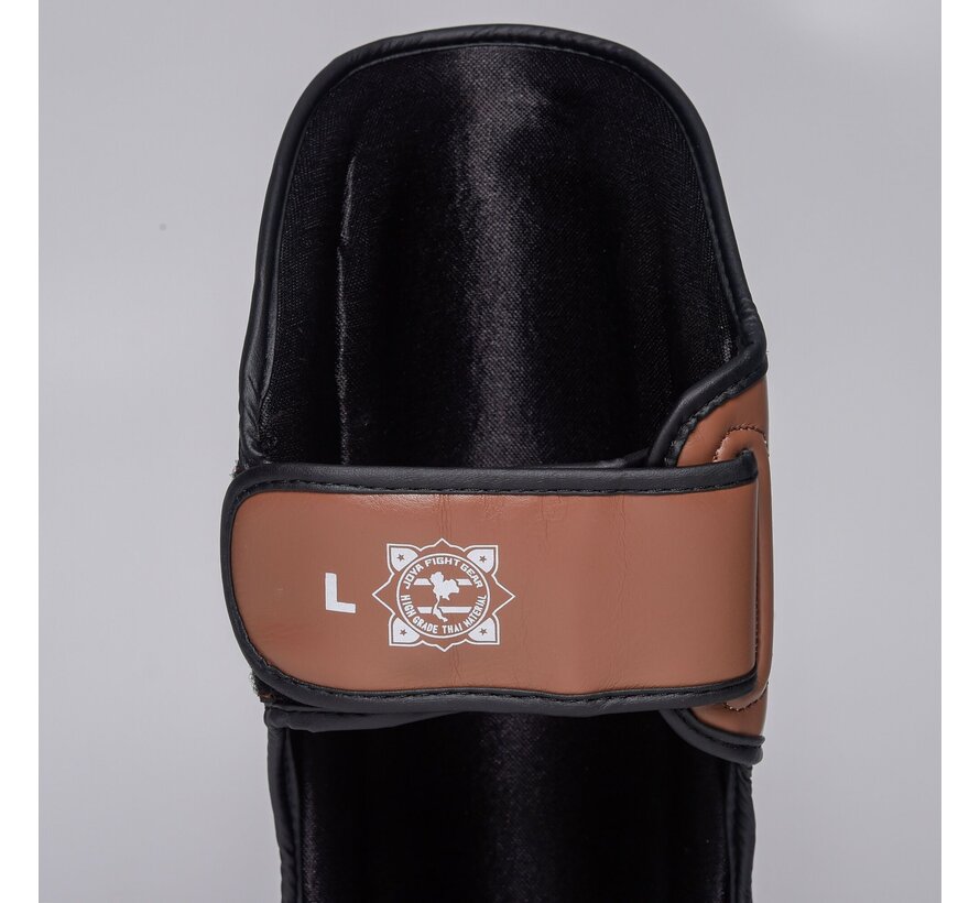 De Joyagear  Evolution Pro  scheenbeschermers - Bruin -Wit