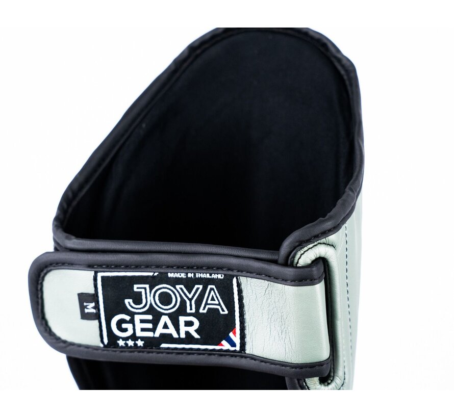 Joya STRIKE Scheenbeschermers -Wit