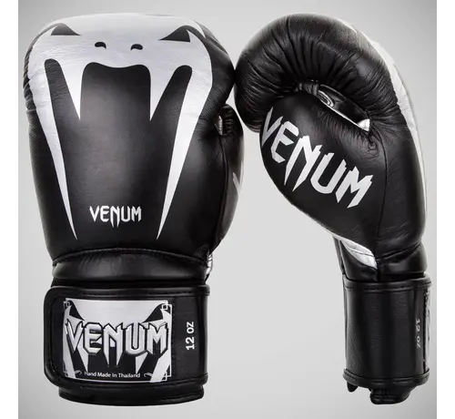 Venum Zwart/zilveren Venum Giant 3.0 bokshandschoenen