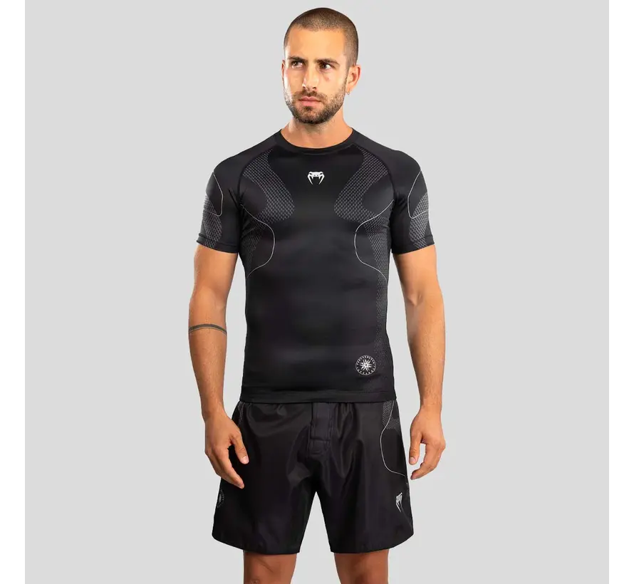 Venum Nexus rashguard met korte mouwen, zwart/zilver