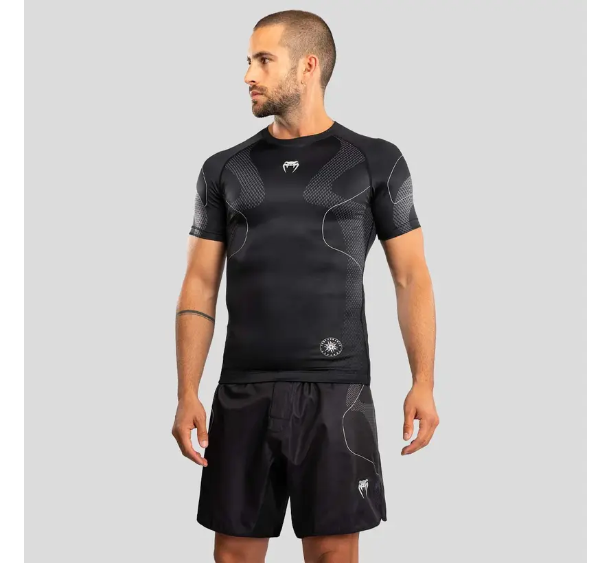 Venum Nexus rashguard met korte mouwen, zwart/zilver