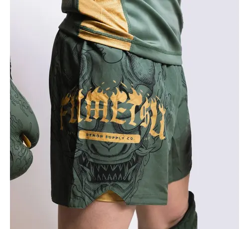 Fumetsu Fumetsu Oni korte broek met dubbele laag, kaki/goud/zwart