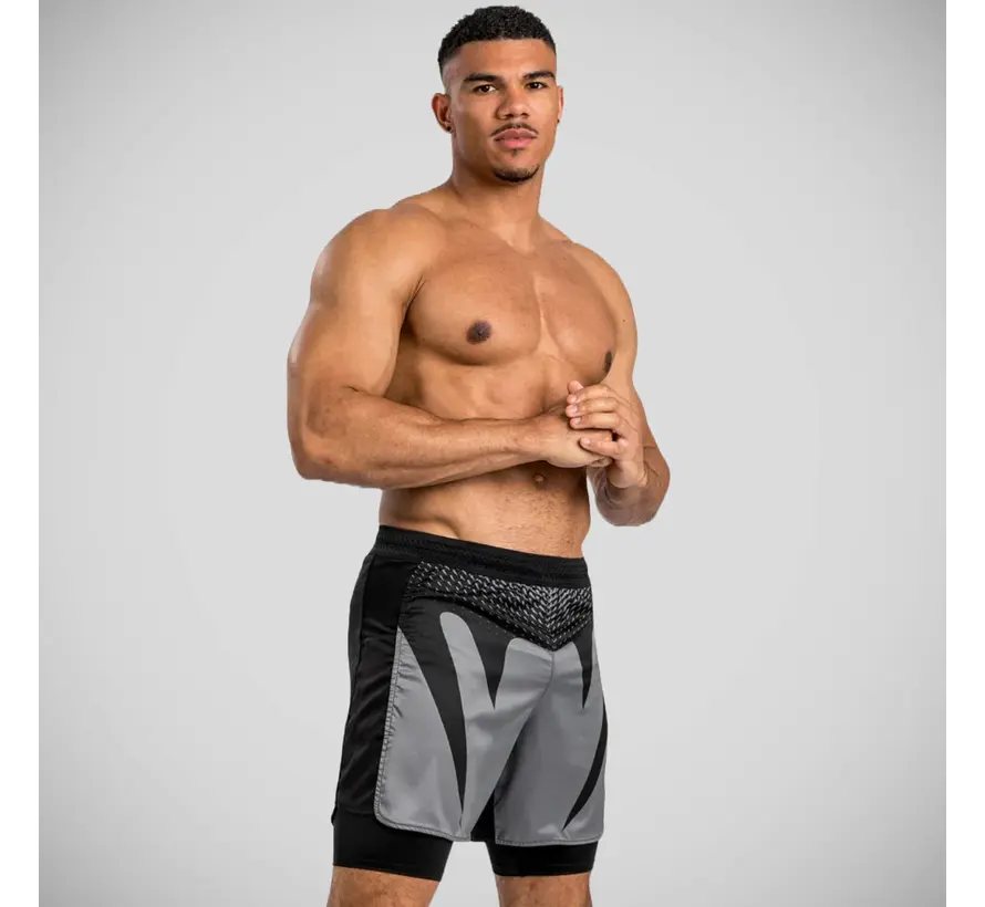 Venum Attack vechtshort zwart