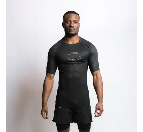 Fumetsu Fumetsu Dragon Slayer rashguard met korte mouwen, zwart/goud
