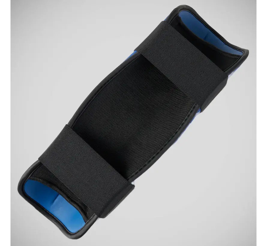 Blauw/witte Bytomic Axis V2 scheenbeschermers