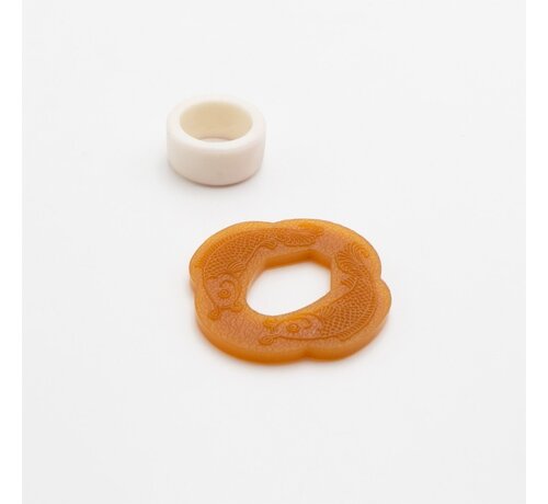 FUJIMAE FUJIMAE Gegraveerde Tsuba + Rubber Ring voor Bokken en Kodachi