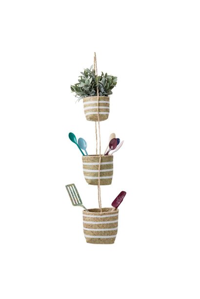 Seagrass Baskets 3 hanging
